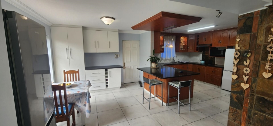 3 Bedroom Property for Sale in Reebok Western Cape
